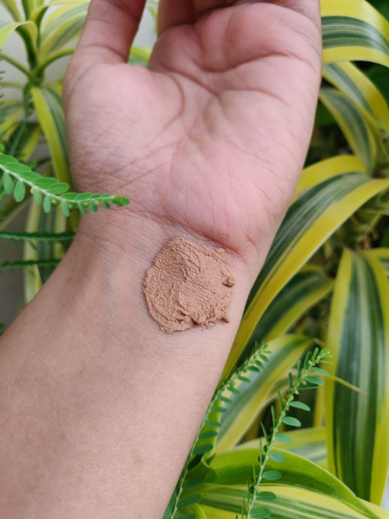 Lakme 9 To 5 Weightless Mousse Foundation