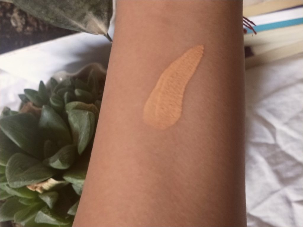 insight-ultra-thin-second-skin-long-wear-foundation-review