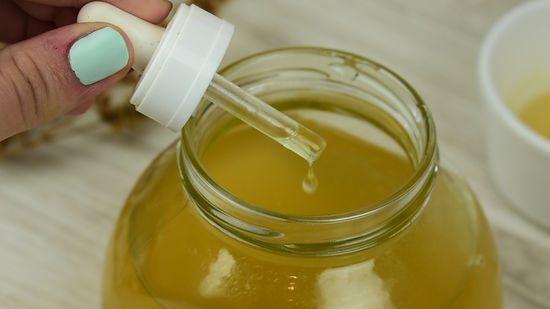 make-diy-green-tea-toner-at-home-open-pores-dry-skin