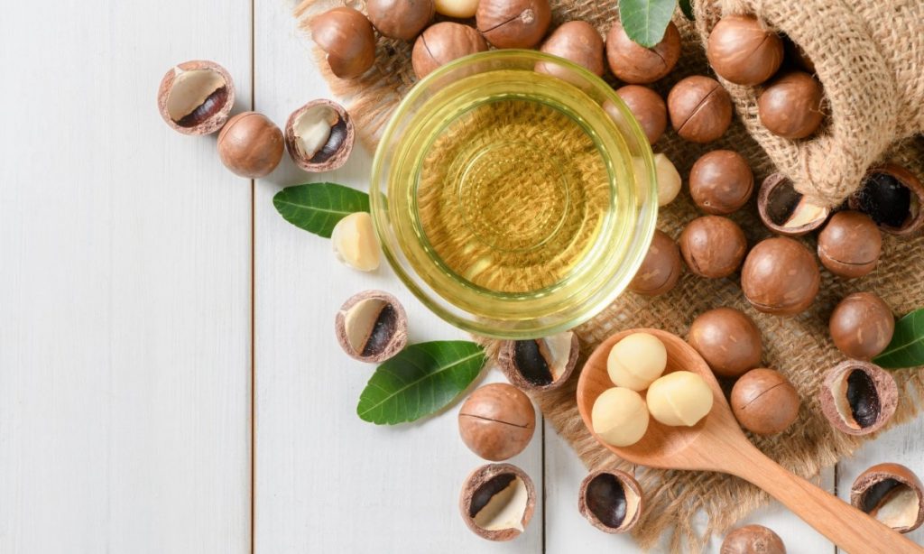 Macadamia Oil - Benefits and Uses for Skin Care