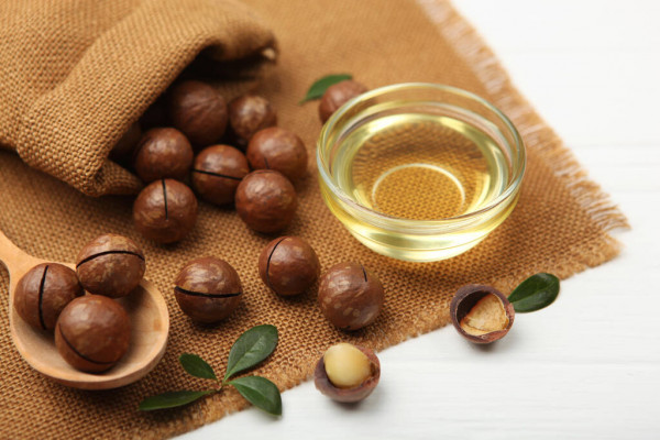 Macadamia Oil skin benefits