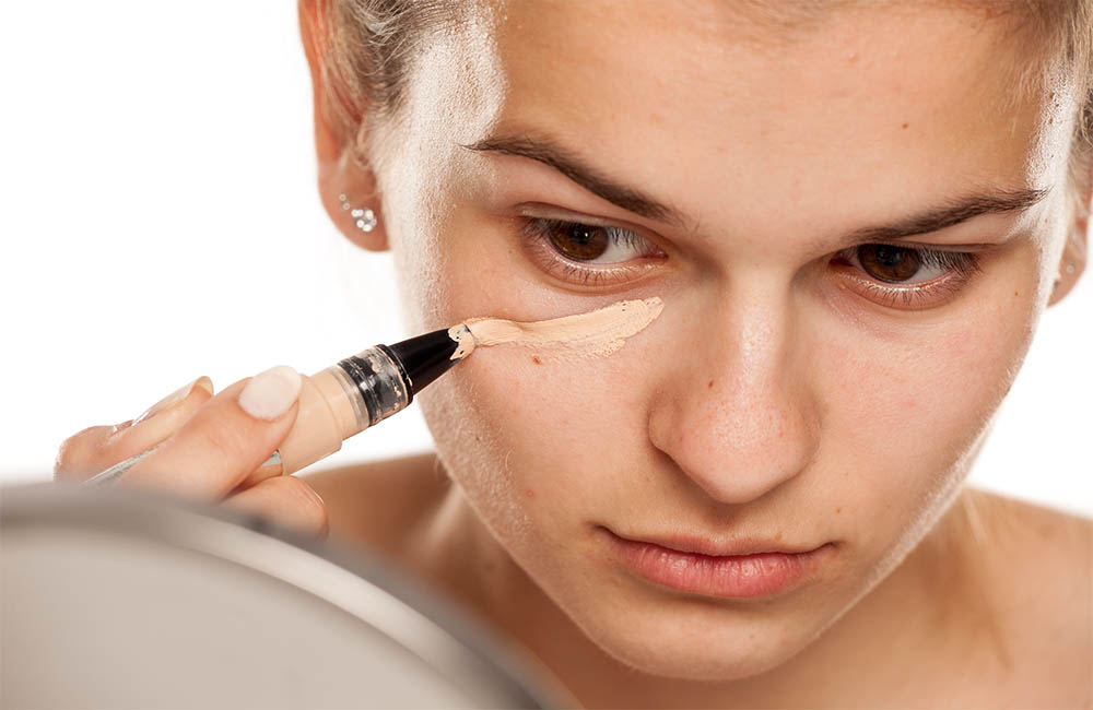 Best Concealer For Indian Skin in India 2021 365