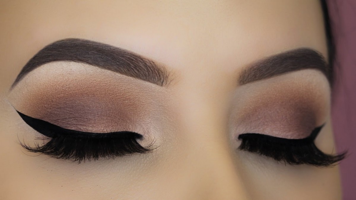 What is Matte Eyeshadow? Matte VS Shimmer Eyeshadow